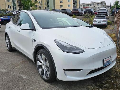 2023 Tesla Model Y Long Range