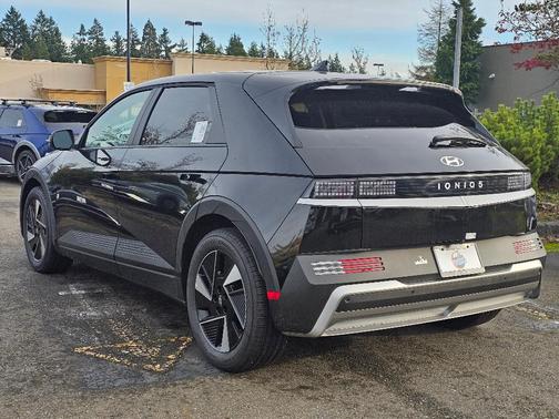 2026 Hyundai IONIQ 5 SE Standard Range