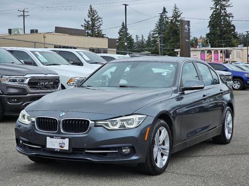 2017 BMW 330 i xDrive