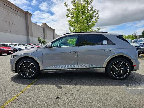 2025 Hyundai IONIQ 5 Limited