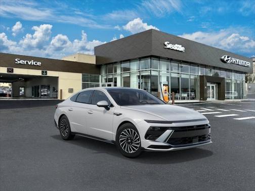 2025 Hyundai SONATA Hybrid Limited