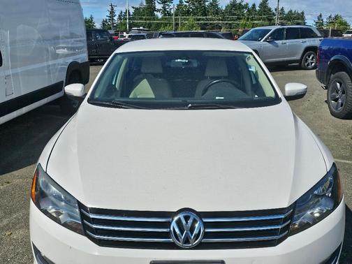 2015 Volkswagen Passat 1.8T Limited Edition