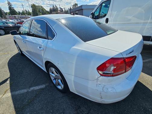 2015 Volkswagen Passat 1.8T Limited Edition