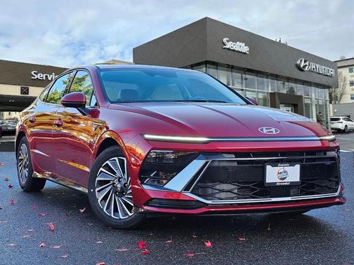 2025 Hyundai SONATA Hybrid SEL