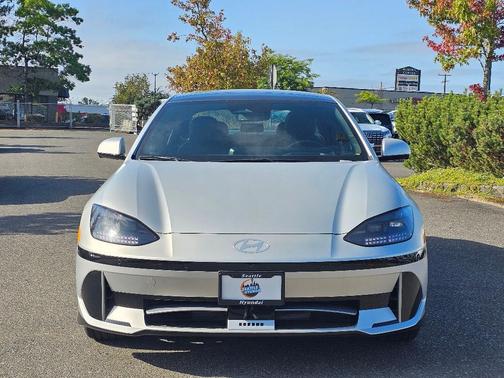 2025 Hyundai IONIQ 6 Limited