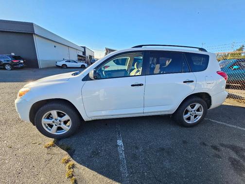 2008 Toyota RAV4 Sport