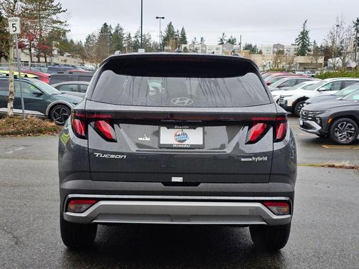 2026 Hyundai TUCSON Hybrid SEL
