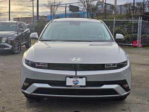 2026 Hyundai IONIQ 5 SE Standard Range