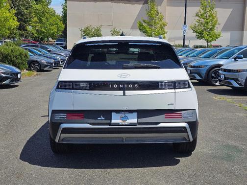 2025 Hyundai IONIQ 5 SEL