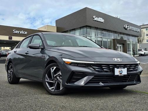 2025 Hyundai ELANTRA Limited