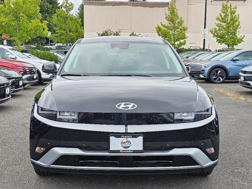 2025 Hyundai IONIQ 5 SE