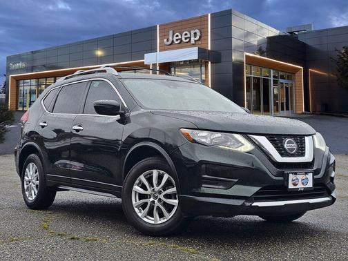 Midnight Pine Metallic 2019 Nissan Rogue SV