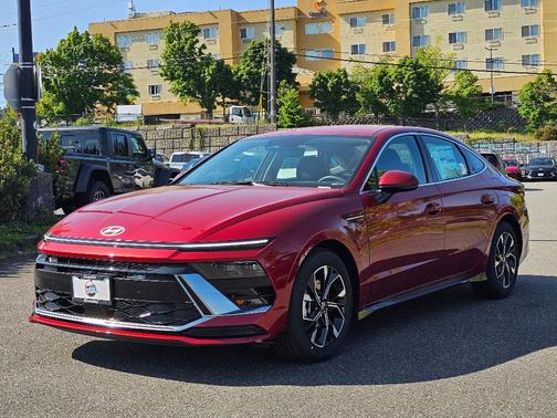 2025 Hyundai SONATA SEL