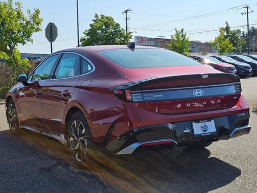 2025 Hyundai SONATA SEL
