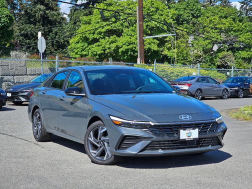 2025 Hyundai ELANTRA HEV SEL