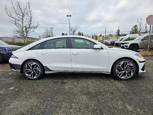 2025 Hyundai IONIQ 6 SEL