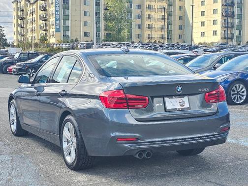 2017 BMW 330 i