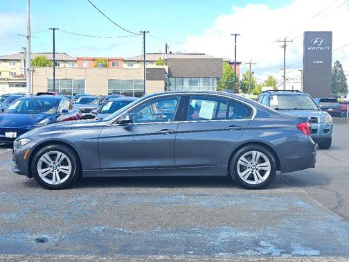 2017 BMW 330 i
