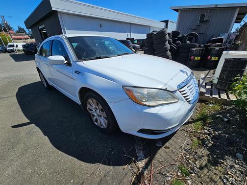 2014 Chrysler 200 LX
