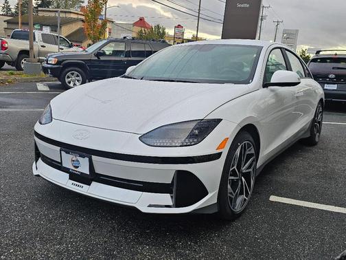 2025 Hyundai IONIQ 6 SEL