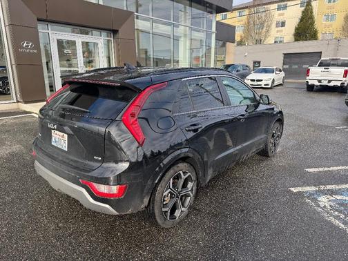 2023 Kia Niro EX Touring