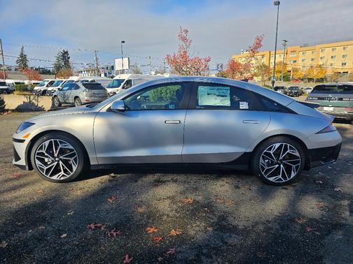 2025 Hyundai IONIQ 6 SEL