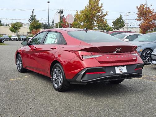 2025 Hyundai ELANTRA HEV Blue