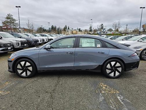 2025 Hyundai IONIQ 6 SE