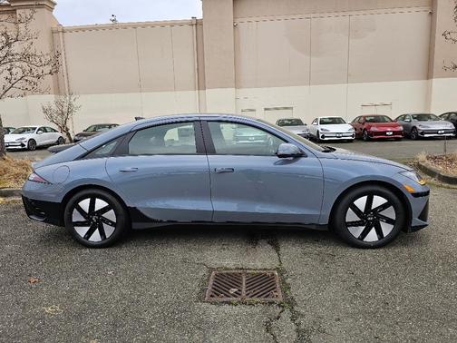 2025 Hyundai IONIQ 6 SE