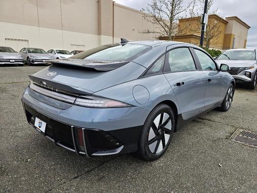 2025 Hyundai IONIQ 6 SE