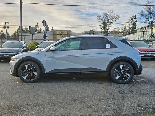 2026 Hyundai IONIQ 5 SE Standard Range