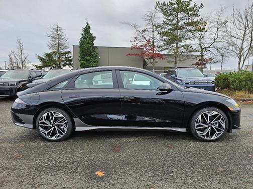 2025 Hyundai IONIQ 6 SEL