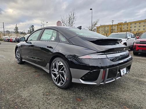 2025 Hyundai IONIQ 6 SEL