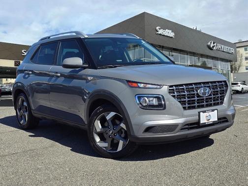 2022 Hyundai VENUE SEL