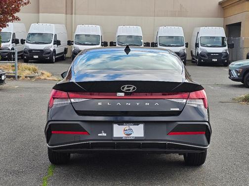 2025 Hyundai ELANTRA HEV Blue
