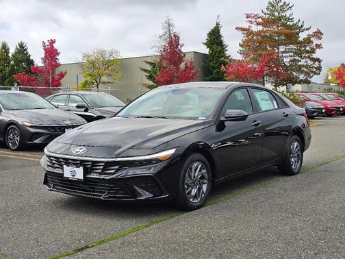 2025 Hyundai ELANTRA HEV Blue