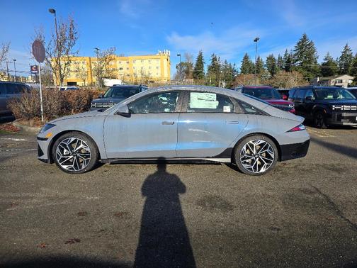 2025 Hyundai IONIQ 6 SEL