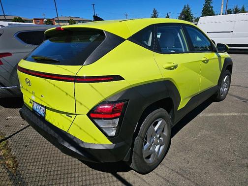 2024 Hyundai KONA SE