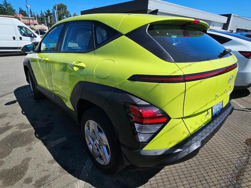 2024 Hyundai KONA SE