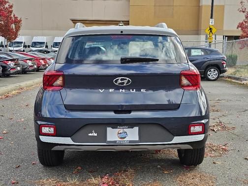 2025 Hyundai VENUE Limited