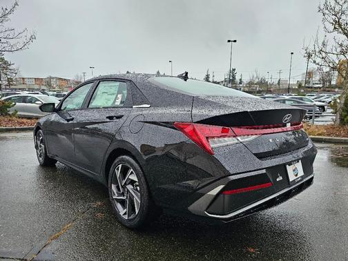 2025 Hyundai ELANTRA HEV Limited