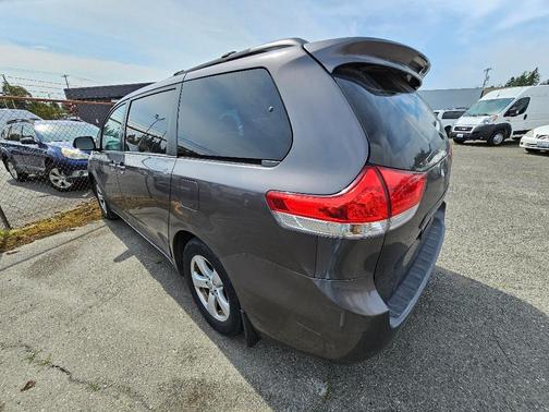 2012 Toyota Sienna Base