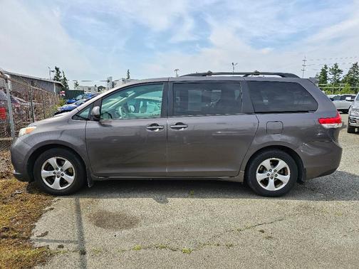 2012 Toyota Sienna Base