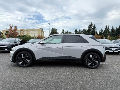 2025 Hyundai IONIQ 5 SE