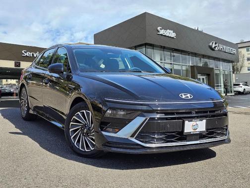 2025 Hyundai SONATA Hybrid Limited