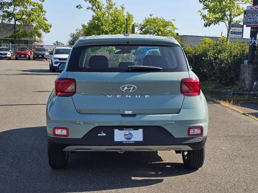 2025 Hyundai VENUE SE