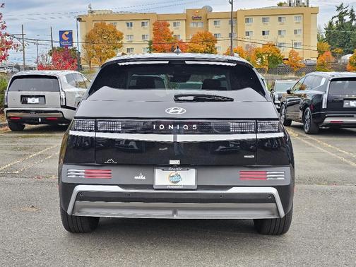 2025 Hyundai IONIQ 5 SEL