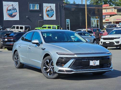 2025 Hyundai SONATA SEL