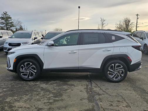 White Pearl 2026 Hyundai TUCSON Hybrid Limited