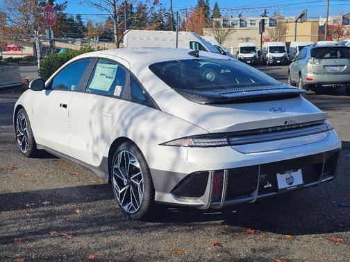 2025 Hyundai IONIQ 6 SEL